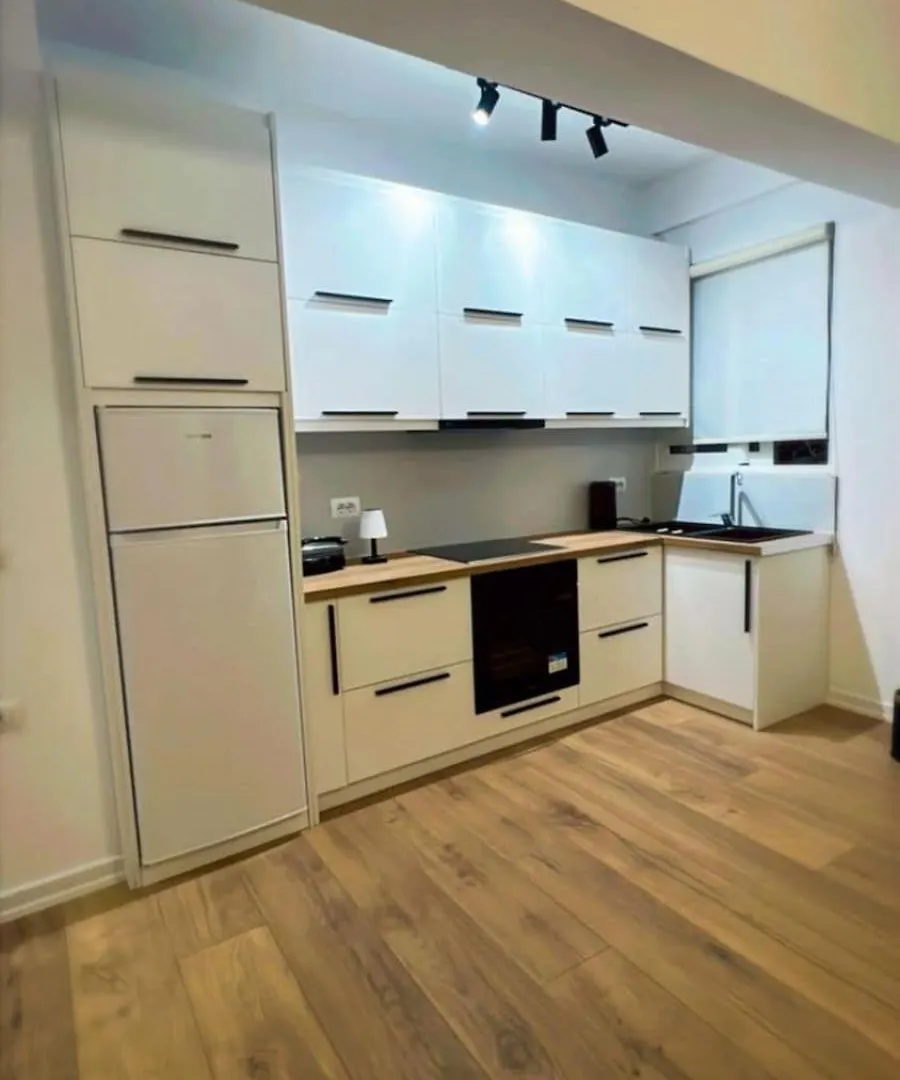 Brandi Home Sarandë